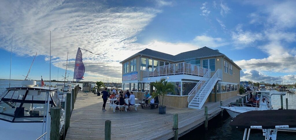 Sun Harbor dock and dine LBI